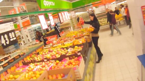 Пикапер трахнул на лестнице парковки русскую телочку