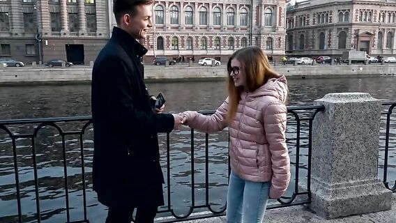 Секс молодой пары закончился оральными ласками в позе 69