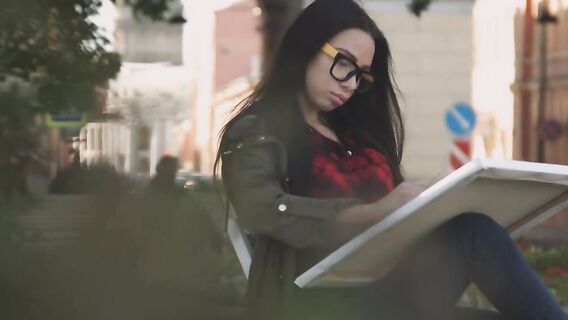 Накончал в рот русской девки с большими силиконовыми титьками